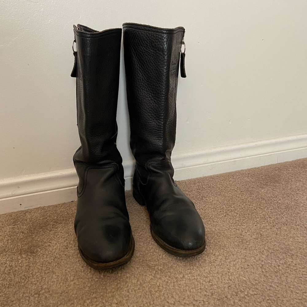 🤠Blackstone Woman’s Boots in Black